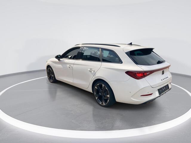 Cupra Leon Sportstourer 1.4e-Hybrid 150kW/204PK VZ DSG · Navigatie · Camera + Parkeersensoren · Keyless