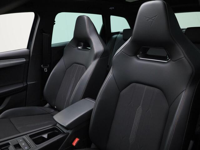 Cupra Leon Sportstourer 1.4 e-Hybrid 180kW/245PK VZ Performance DSG · Panoramadak · Navigatie · Camera + Parkeersensoren · Apple Car Play ·