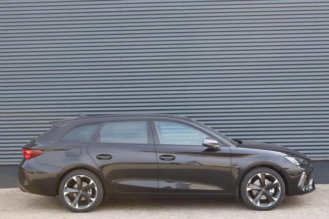 Cupra Leon Sportstourer 1.5 TSI e-Hybrid Business LED/Keyless/Camera/Virtual Cockpit/Elek. klep/Acc/18"/Trekhaak wegkl.