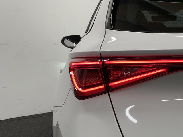 Cupra Leon Sportstourer 1.4 e-Hybrid VZ Business | NAVI | TREKHAAK | LEDEREN BEKLEDING | STOEL-/STUURVERWARMING | ACC | KEYLESS |