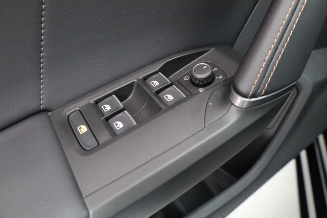 Cupra Leon Sportstourer 1.4 e-Hybrid 204pk | Navi | Adapt. Cruise | CarPlay | Keyless | Camera | Stoel-Stuurverw.