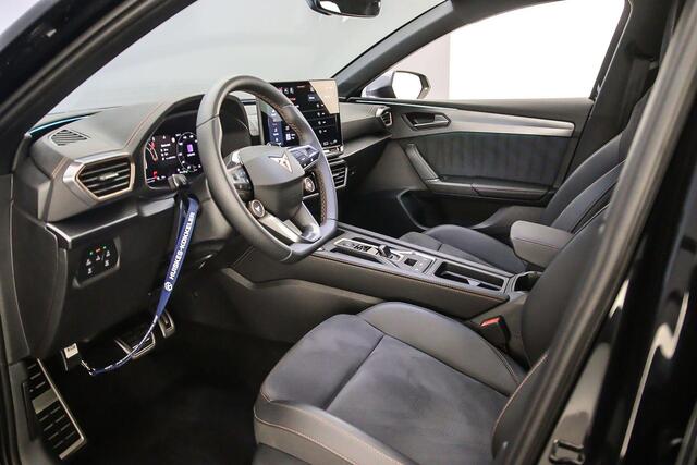 Cupra Leon Sportstourer VZ Performance 1.5 TSI e-Hybrid 272pk DSG Automaat Trekhaak, Achteruitrijcamera, Elektrische achterklep, Adaptive cruise control, Stuurwiel verwarmd