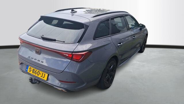 Cupra Leon Sportstourer 1.4 e-Hybrid 245pk VZ Business DSG / Navigatie / Elek. Verst. Bestuurdersstoel / Camera / Elek. Achterklep