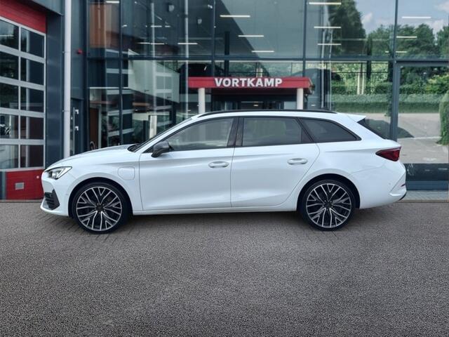 Cupra Leon Sportstourer 1.4 TSI DSG E-HYBRID PANO-DAK/CAMERA/LEDER/MEMORY/NAVI/ACC/STOELVERW