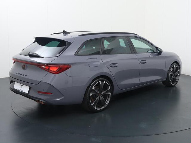 Cupra Leon Sportstourer 1.4 e-Hybrid VZ Business 245 PK | SoH 100% | Navigatie | Camera | Stoelverwarming | Adaptive Cruise Controle | Virtual Cockpit |