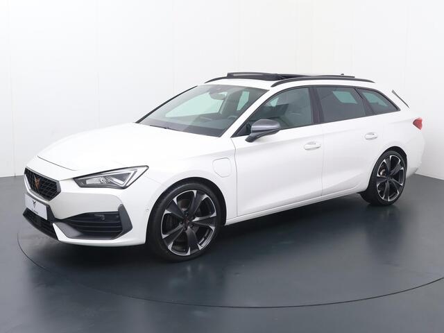 Cupra Leon Sportstourer 1.4 e-Hybrid 245 | 245 PK | SoH 91% | Panoramadak | Stoelverwarming | Achteruitrijcamera | Virtual Cockpit |