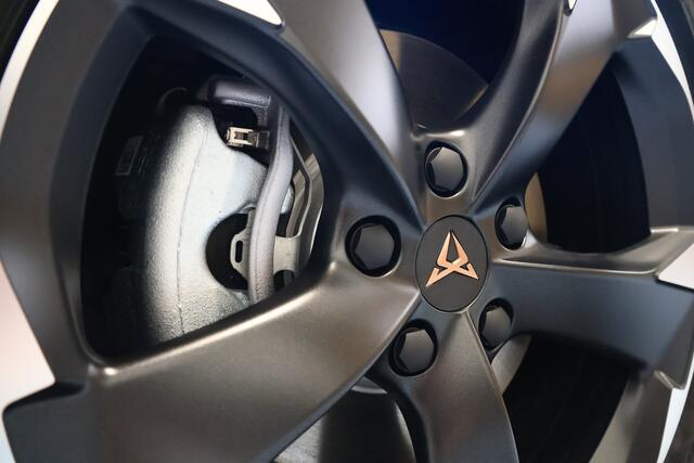 Cupra Leon Sportstourer 1.5 TSI e-Hybrid Business LED/Keyless/Camera/Virtual Cockpit/Elek. klep/Acc/18"/Trekhaak wegkl.