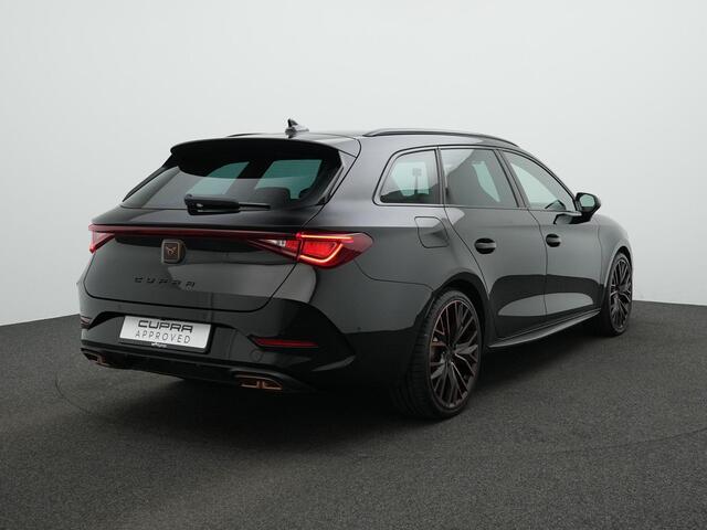 Cupra Leon Sportstourer 1.4 e-Hybrid 245 pk DSG VZ Performance | Sabelt kuipstoelen | Matrix LED | Adaptief onderstel | Stuur-/stoelverwarming | Achteruitrijcamera