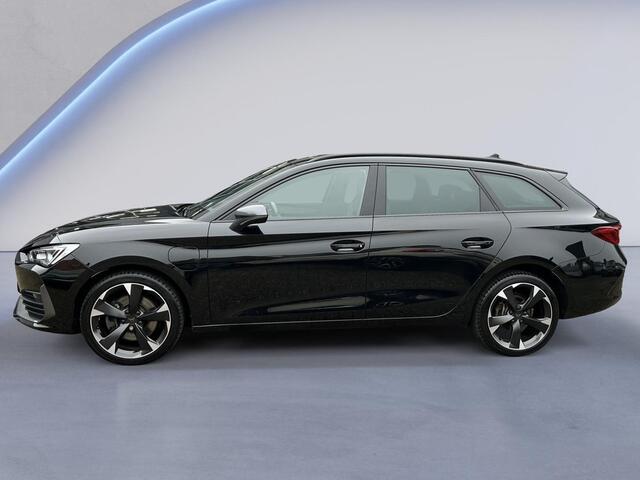 Cupra Leon Sportstourer 1.4 e-Hybrid Apple & Android Carplay/Sportstoelen verwarmd/Park. Sens./Keyless/Sfeerverlichting/18'' LMV/ Navi/(MET GARANTIE*)