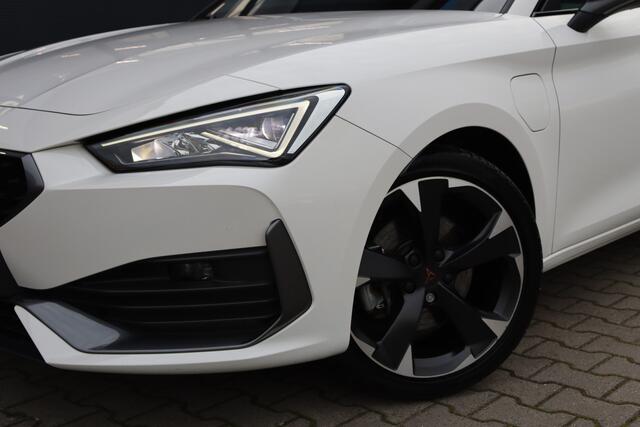Cupra Leon Sportstourer 1.4 e-Hybrid VZ Business | LED | 18 Inch | Sfeerverlichting |