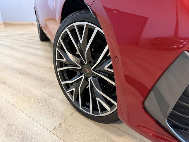 Cupra Leon Sportstourer 1.4 e-Hybrid VZ Performance Airco ECC | Panorama | Virtual | Stoel-Stuur Verwarming | Adaptive Cruise | Sfeer | Isofix | NAP