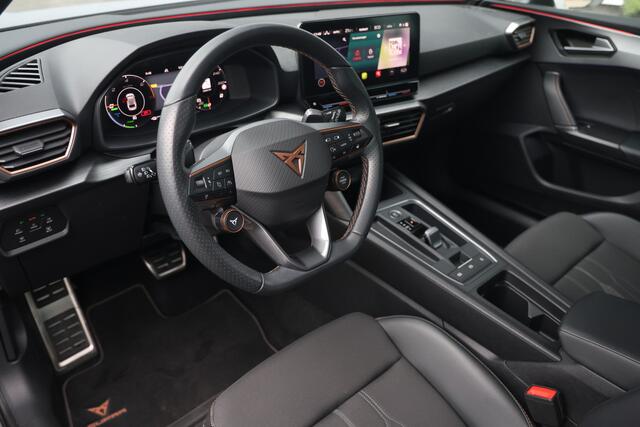 Cupra Leon Sportstourer 1.4 e-Hybrid VZ Copper Edition 245pk Pano|DCC|Cam|Stuurvw|Dealerondh|Graphene