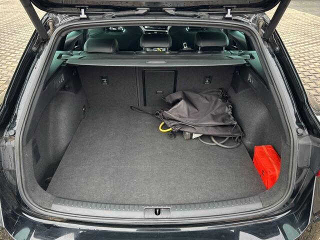 Cupra Leon Sportstourer 1.4 TSI DSG E-HYBRID ACC/NAVI/CARPLAY/STOELVERW./ELEK.ACHTERKLEP