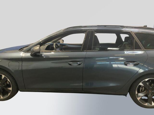 Cupra Leon Sportstourer 1.4 e-Hybrid Business PHEV | Achteruitrijcamera | Navgatie | Climate control | Stoel-Stuurverwarming | 18" lichtmetalen velgen