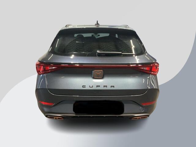 Cupra Leon Sportstourer 1.4 e-Hybrid Business PHEV | Achteruitrijcamera | Navgatie | Climate control | Stoel-Stuurverwarming | 18" lichtmetalen velgen