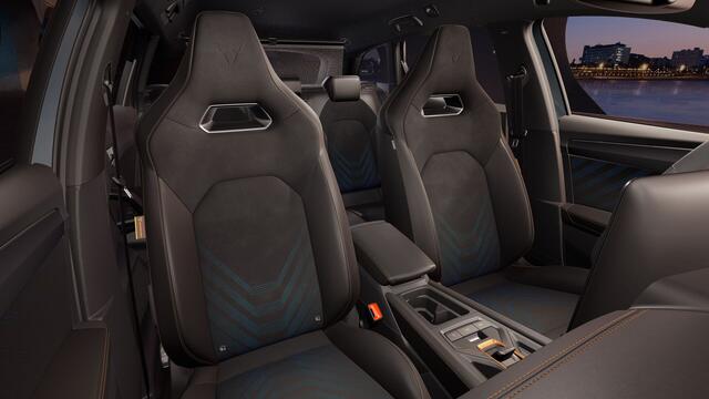 Cupra Leon Sportstourer 1.5 TSI e-Hybrid 272 6DSG VZ Performance | Achteruitrijcamera | Digitaal instrumentenpaneel (Virtual Cockpit) | Draadloze Apple CarPlay(TM), Android Auto(TM)