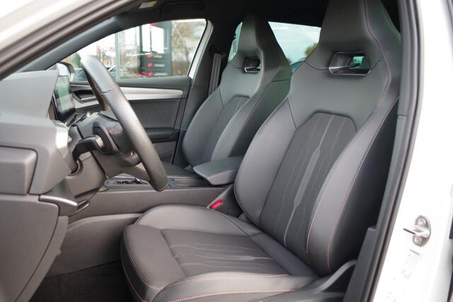 Cupra Leon Sportstourer 1.4 e-Hybrid 245 PK VZ Adrenaline, Winterpakket, Stuur-Startknop, LED, Carplay, Memory