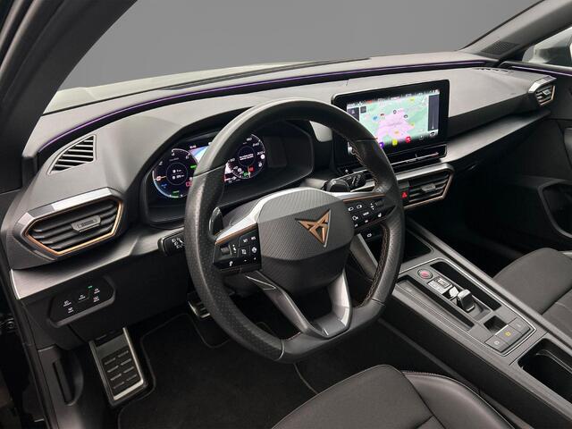 Cupra Leon Sportstourer 245 1.4 TSI e-Hybrid 245pk DSG Automaat Panoramadak, Achteruitrijcamera, Adaptive cruise control, Elektrische achterklep, Navigatie, Stoelverwarming