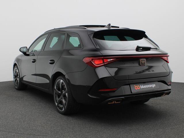 Cupra Leon Sportstourer 1.4 e-Hybrid VZ Performance 245PK DSG SOH 87%, Panoramadak, Memorystoel, Achteruitrijcamera, Stuur/Stoelverwarming, Side assist, Keyless, 19'' lichtmetaal