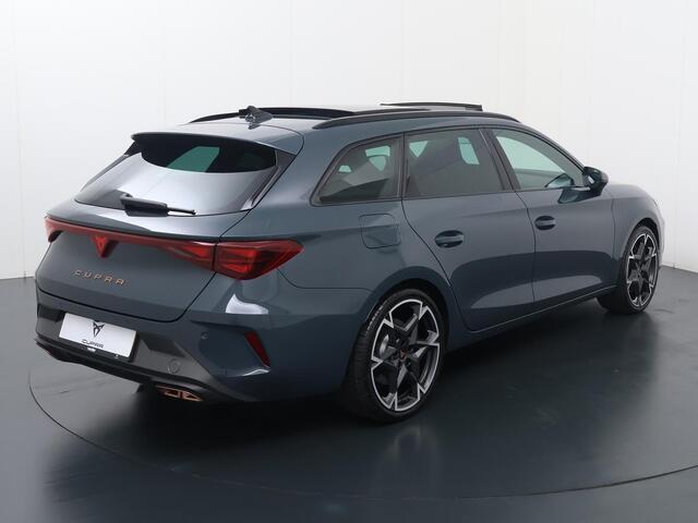Cupra Leon Sportstourer 1.5 TSI e-Hybrid VZ Performance | 272 PK | SoH 100% | Panoramadak | Sennheiser geluidssysteem | Adaptive cruise control |