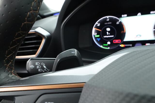 Cupra Leon Sportstourer 1.4 e-Hybrid VZ 245pk | S/K-Dak | Dig. Cockpit | Adapt. Cruise | Kuipstoelen | Nav+App.Connect | Stoel-Stuurverw. | Camera+PDC | Led | Elek. Klep | Sfeerverl. |