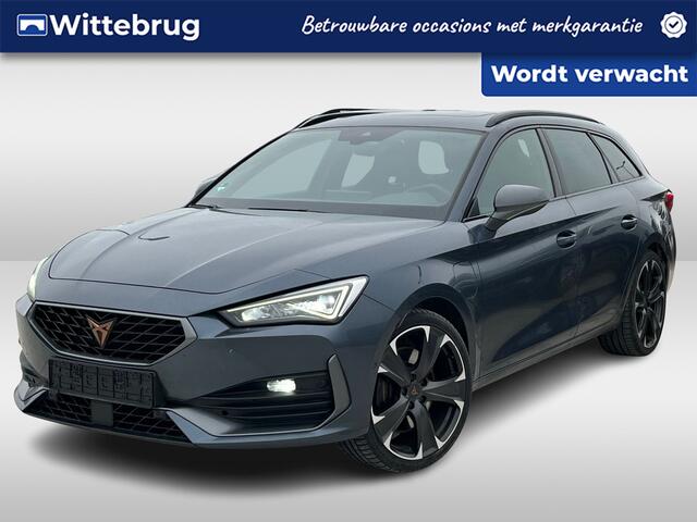 Cupra Leon Sportstourer 1.4 e-Hybrid 245pk DSG VZ Performance / Panoramadak / SuperSport Stuur / Memory / Camera / Stuur & Stoelverwarming / 19" LMV