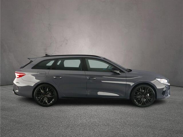 Cupra Leon Sportstourer Business 1.5 TSI eHybrid 204pk DSG Automaat Adaptive cruise control, Sennheiser audio, Navigatie, Achteruitrijcamera, Elektrische achterklep, LED koplampen, Stuurwiel verwarmd