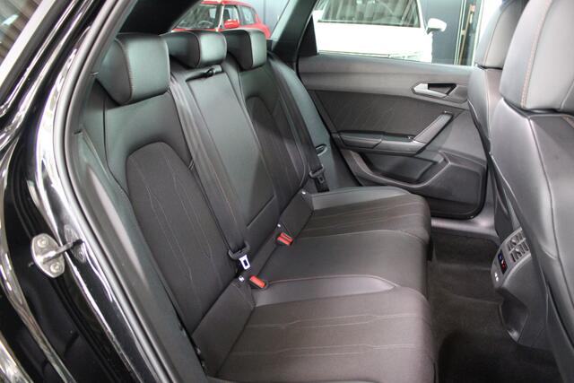 Cupra Leon Sportstourer 1.5 TSI e-Hybrid Business PHEV / Stoel + Stuurverwarming / Elektr. Klep / 18" LMV / Camera / Navi /