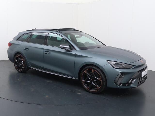 Cupra Leon Sportstourer 1.5 TSI e-Hybrid VZ Extreme | 272 PK | Panoramadak | Sennheiser audio | Matrix LED koplampen | Navigatiesysteem | Adaptive cruise control |