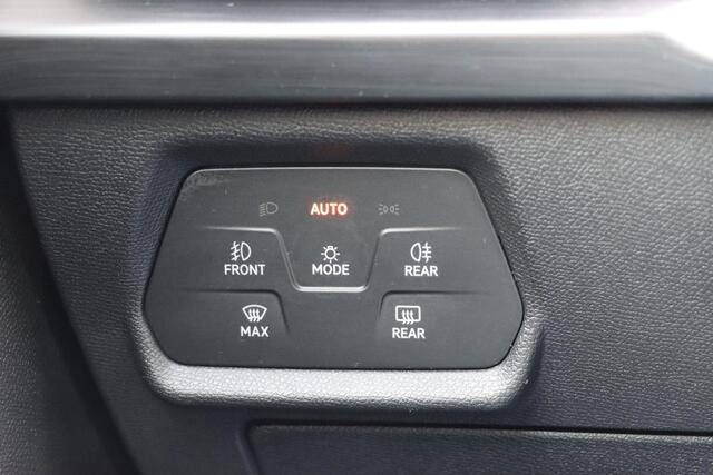 Cupra Leon Sportstourer 1.4 eHybrid 204pk DSG6 | Stoel- en Stuurverwarming | Trekhaak | Adaptive