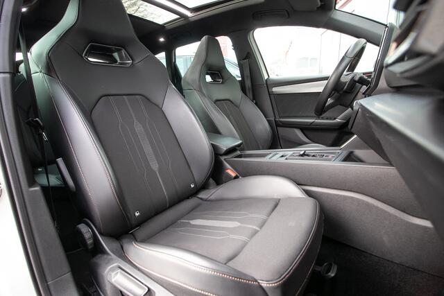 Cupra Leon Sportstourer 1.4 e-Hybrid 245pk VZ Copper Edition | Panodak | Virtual cockpit | SOH 95% | Navi | Carplay | Keyless