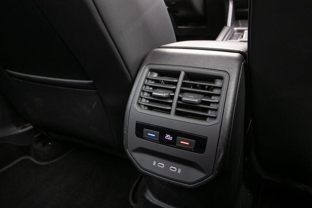 Cupra Leon Sportstourer 1.4 e-Hybrid 245pk VZ Copper Edition | Panodak | Virtual cockpit | SOH 95% | Navi | Carplay | Keyless