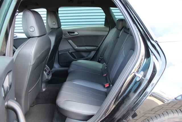 Cupra Leon Sportstourer 1.5 TSI e-Hybrid Essential PHEV Stuur/stoelverwarming Carplay Camera Full-LED Adap-Cruise