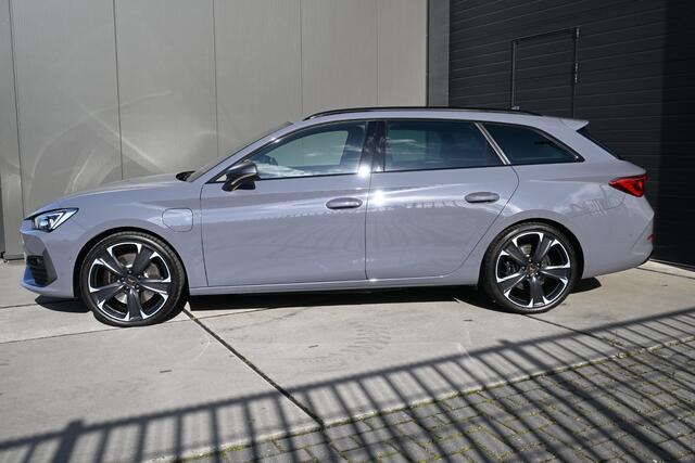 Cupra Leon Sportstourer 1.4 e-Hybrid VZ Performance | 245 PK | TREKHAAK | STUUR/STOELVERWARMING | NAVI | APPLECARPLAY/ANDROIDAUTO | ADAPT. CRUISE CONTROL | CLIMATE CONTROL | PDC | LMV