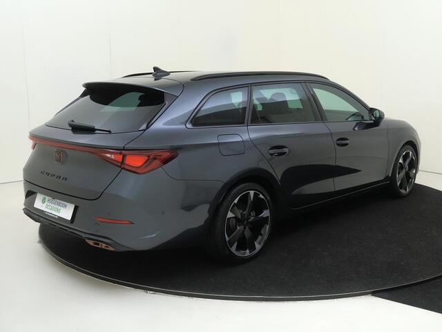 Cupra Leon Sportstourer 1.4 e-Hybrid Business | SoH 100% | Keyless | Adaptieve demping | Parkeerassistent | Navigatie | Achteruitrijcamera | Stoel- en stuurwielverwarming | CarPlay |