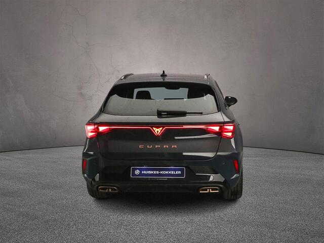 Cupra Leon Sportstourer Essential 1.5 TSI eHybrid 204pk DSG Automaat Adaptive cruise control, Elektrische achterklep, Parkeersensoren, Stuurwiel verwarmd, LED koplampen