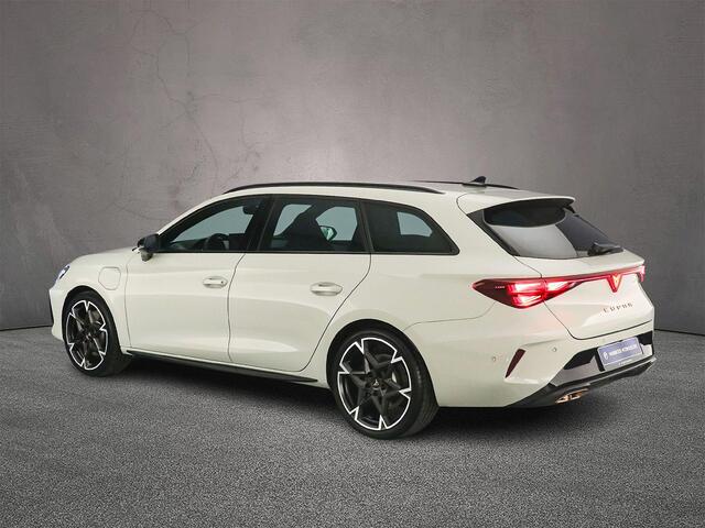 Cupra Leon Sportstourer VZ Performance 1.5 TSI eHybrid 272pk DSG Automaat Trekhaak, Adaptive cruise control, Sennheiser audio, Achteruitrijcamera, LED koplampen, Elektrische achterklep