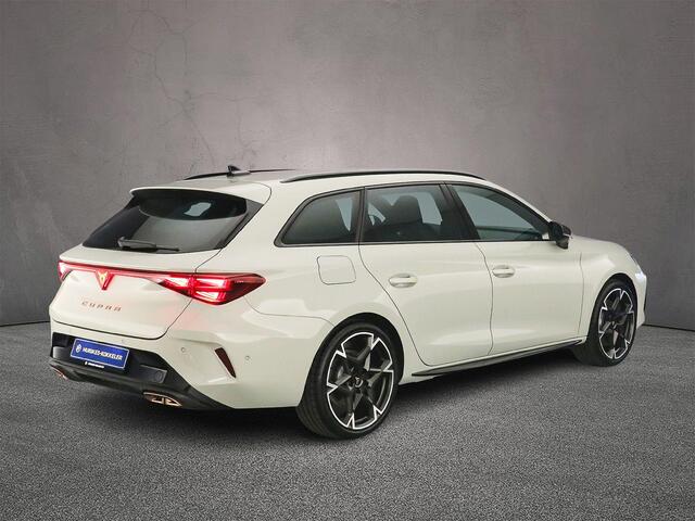 Cupra Leon Sportstourer VZ Performance 1.5 TSI eHybrid 272pk DSG Automaat Trekhaak, Adaptive cruise control, Sennheiser audio, Achteruitrijcamera, LED koplampen, Elektrische achterklep