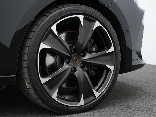 Cupra Leon Sportstourer 1.4 e-Hybrid 245 pk VZ | Kuisptoelen | Stuur-/stoelverwarming | Achteruitrijcamera | Adaptive Cruise | Side Assist