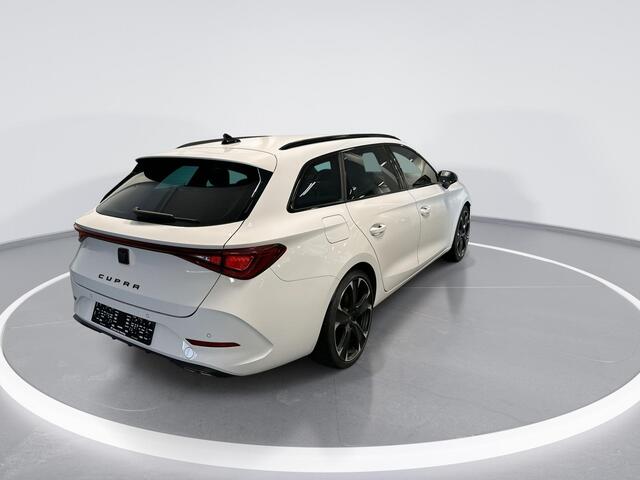 Cupra Leon Sportstourer 1.4 e-Hybrid 245pk DSG VZ Business · SOH 95% · Stuur- & Stoelverwarming · Keyless · Sfeerverlichting · Cruise Control · 19"Velgen ·