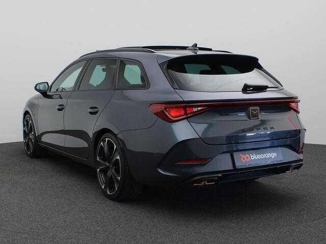 Cupra Leon Sportstourer 1.4 e-Hybrid Black Edition 245PK DSG Pano-Schuifdak, Keyless, Side Assist, Navi, Achteruitrijcamera, 19" LM Velgen, Stoel-Stuurverwarming