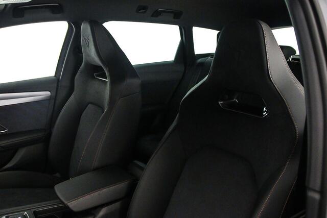 Cupra Leon Sportstourer VZ Performance 1.5 TSI eHybrid 272pk DSG Automaat Trekhaak, Adaptive cruise control, Sennheiser audio, LED matrix koplampen, Elektrische achterklep