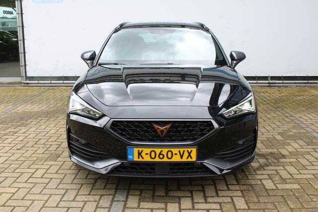 Cupra Leon Sportstourer 1.4 e-Hybrid 245 | Incl. 12 maanden Garantie | Stoel/stuurverwarming | Achteruitrijcamera | Keyless entry/start | Apple CarPlay/Android Auto | Elektrische kofferbakklep | Parkeersensoren V+A | Climate controle | Adaptive cruise controle | Navigatie | Draa