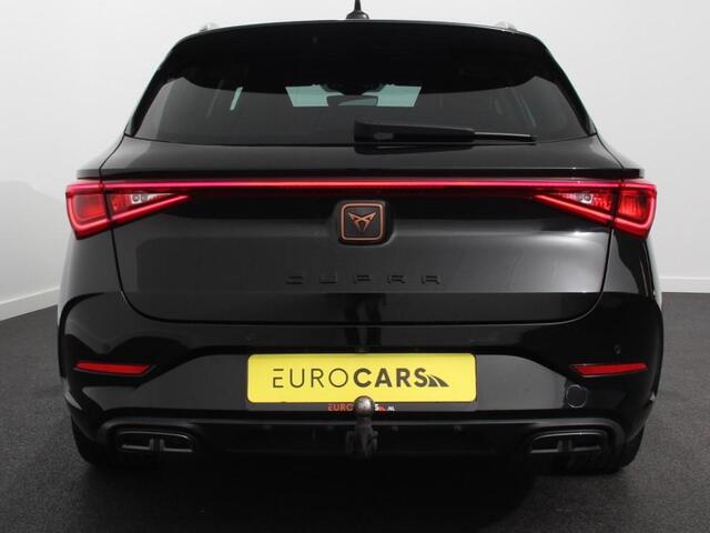 Cupra Leon Sportstourer 1.5 eTSI Business Edition High Navigatie Apple Carplay/Android Auto Navigatie Adaptieve Cruise Control Camera Trekhaak met afneembare kogel Parkeersensor achter Stuur- en stoelverwarming