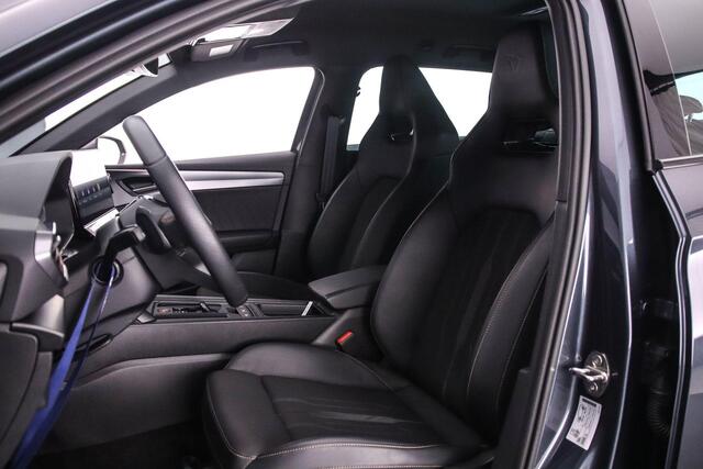 Cupra Leon Sportstourer VZ Business 1.4 TSI eHybrid 245pk DSG Automaat Trekhaak, Adaptive cruise cotnrol, Stoelverwarming, LED koplampen, Navigatie, Achteruitrijcamera