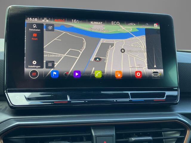 Cupra Leon Sportstourer 1.4e-Hybrid 245pk VZ Business · Panoramadak · Camera · Navigatie · Apple/Android Car Play · Trekhaak ·