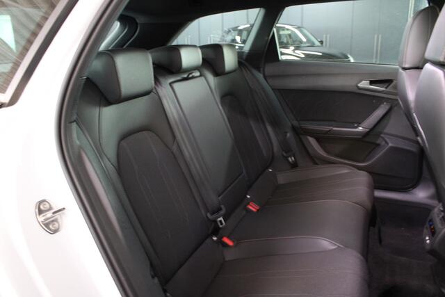 Cupra Leon Sportstourer 1.5 TSI e-Hybrid Business PHEV / Stoel + Stuurverwarming / Elektr. Klep / 18" LMV / Camera / Navi /