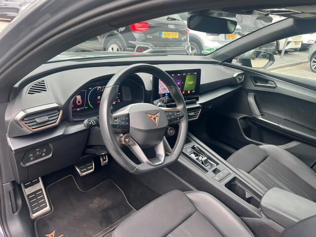 Cupra Leon Sportstourer 1.4 e-Hybrid VZ Performance pano, virtual cokcpit, camera, cruise, navi