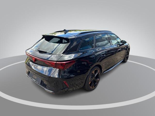 Cupra Leon Sportstourer 1.5 TSI e-Hybrid Business 204 PK l Dynamic Design l Trekhaak l Sennheiser