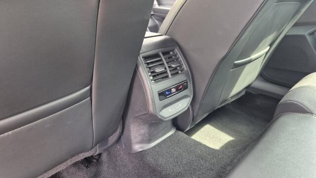 Cupra Leon Sportstourer 1.5 eTSI | Business Edition PLUS | Trekhaak | Navi | Camera | PDC | ECC | LED | Cruise Ctrl. |